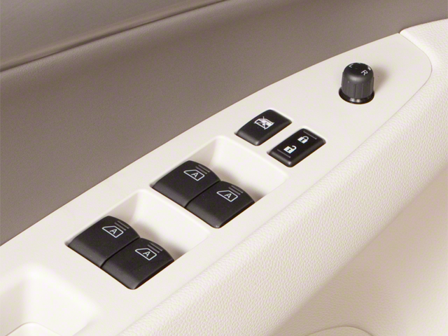 2010 INFINITI G37 Sedan x