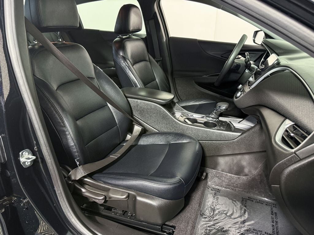2023 Chevrolet Malibu Leather LS 1LS