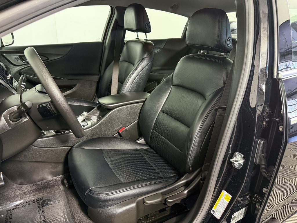 2023 Chevrolet Malibu Leather LS 1LS