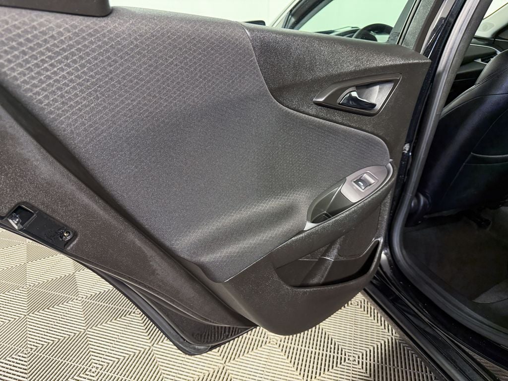 2023 Chevrolet Malibu Leather LS 1LS