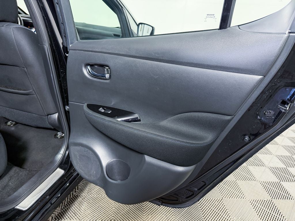 2023 Nissan Leaf SV Plus