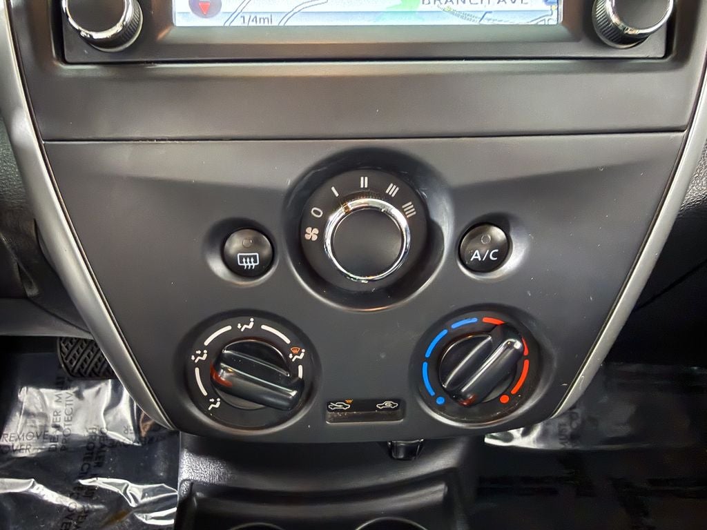 2015 Nissan Versa 1.6 SL