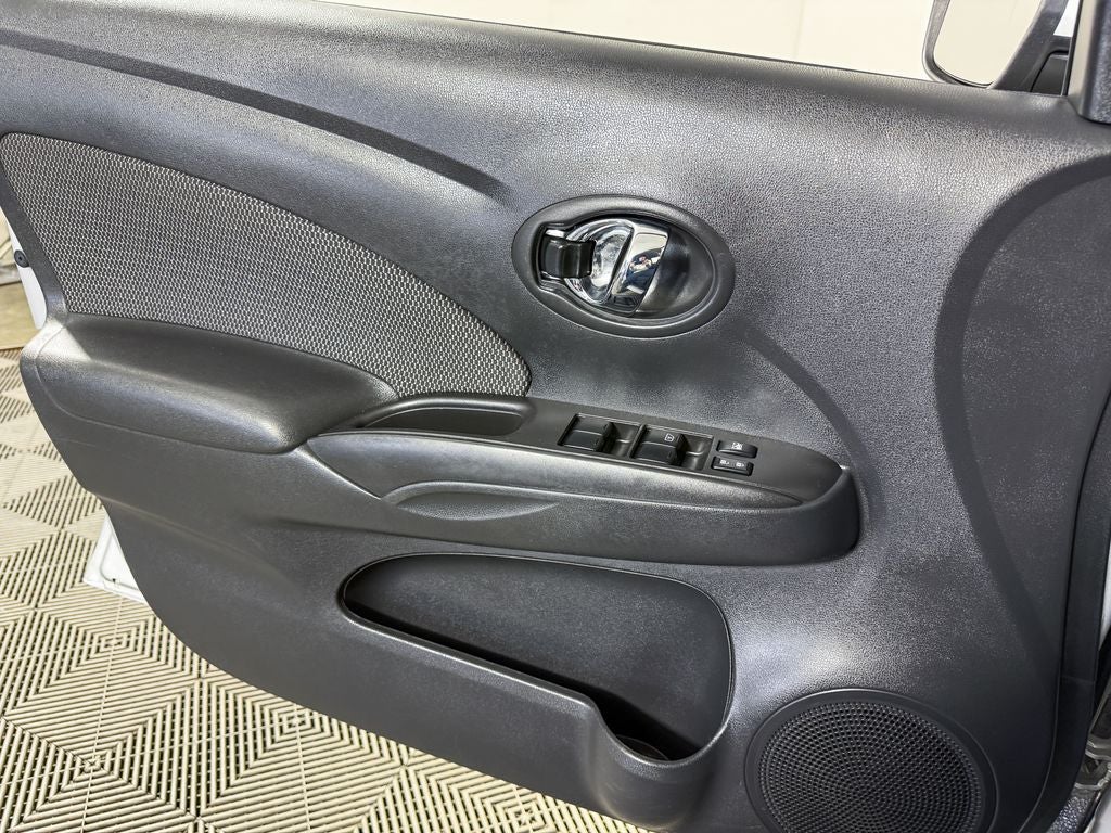 2015 Nissan Versa 1.6 SL