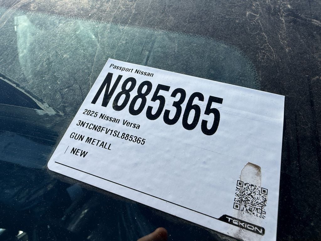 2025 Nissan Versa 1.6 SR