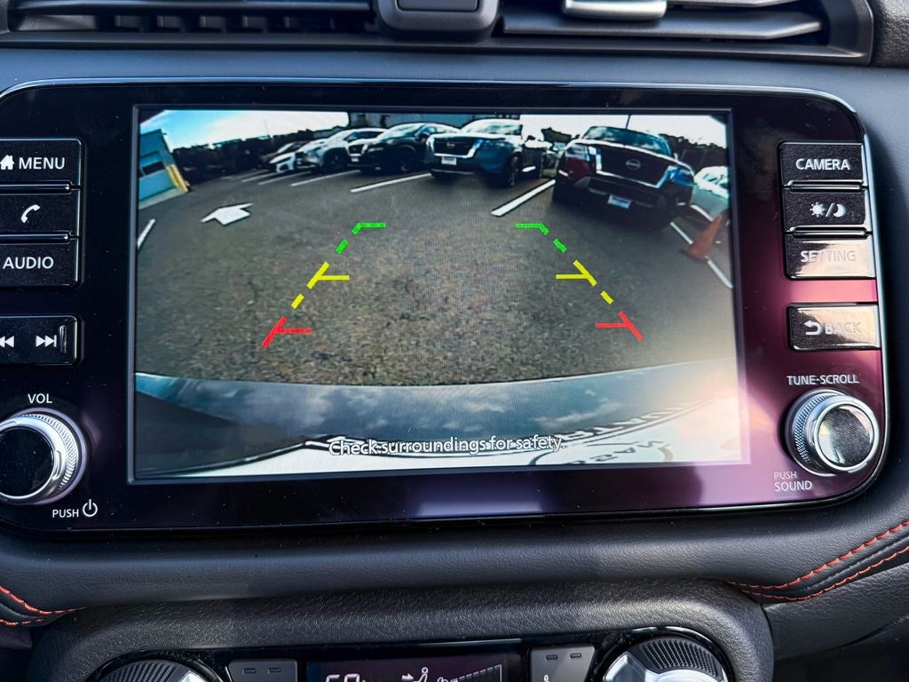 2025 Nissan Versa 1.6 SR