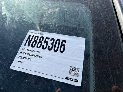 2025 Nissan Versa 1.6 SR