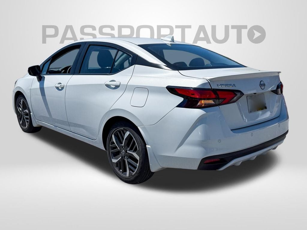 2025 Nissan Versa 1.6 SR