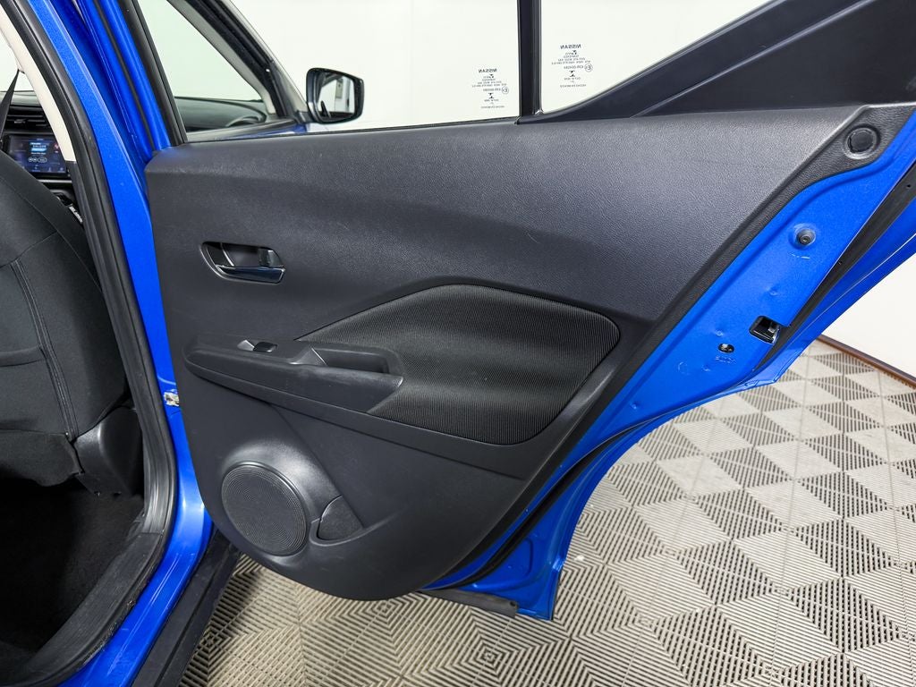 2022 Nissan Kicks SV