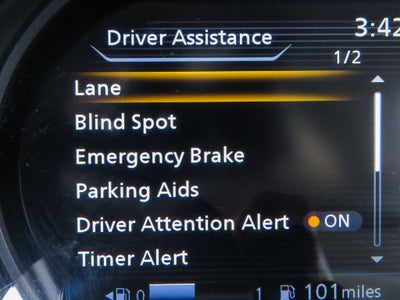 2021 Nissan Kicks SR