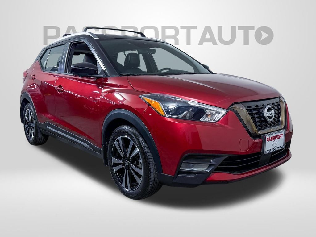 2020 Nissan Kicks SR