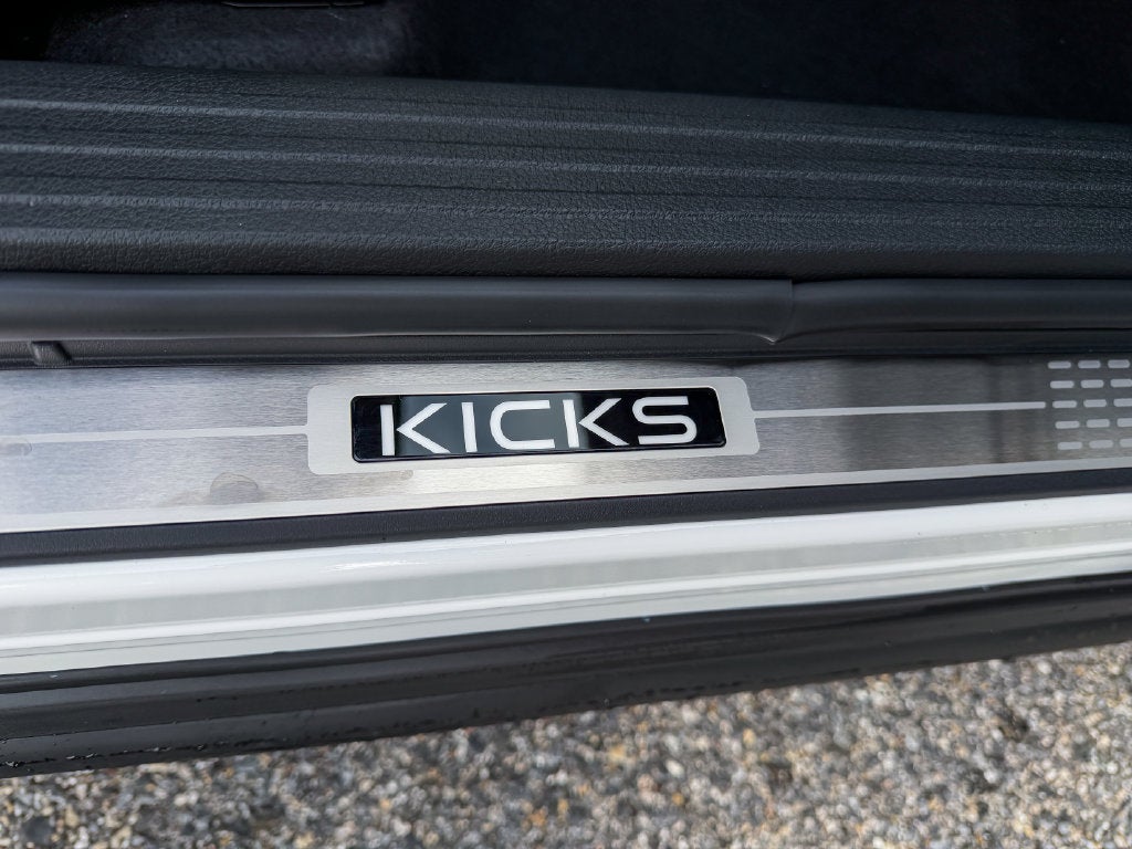 2027 Nissan Kicks SV
