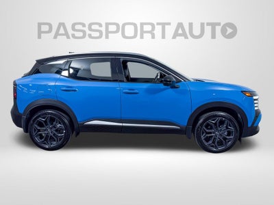 2025 Nissan Kicks SR