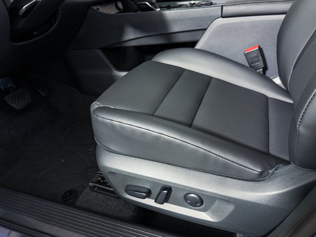 2027 Nissan Rogue Dark Armor