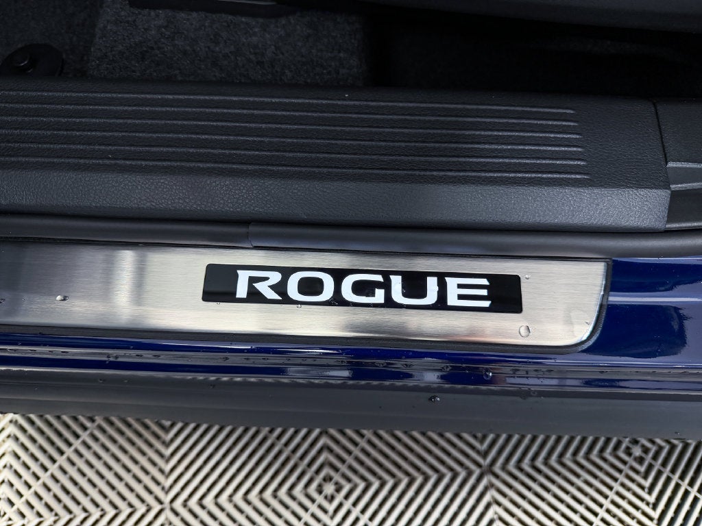 2027 Nissan Rogue Dark Armor