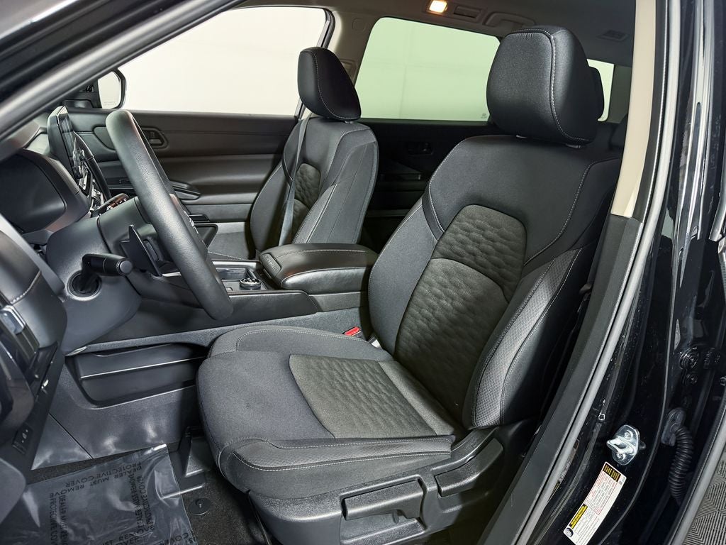 2024 Nissan Pathfinder S
