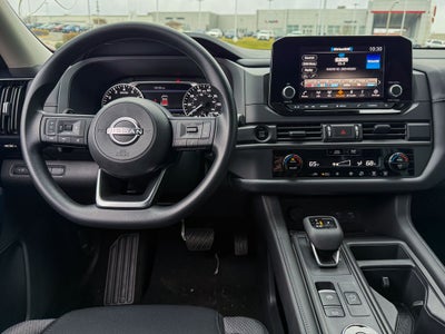 2025 Nissan Pathfinder S