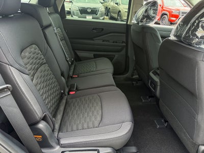 2025 Nissan Pathfinder S