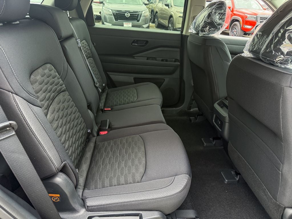 2025 Nissan Pathfinder S