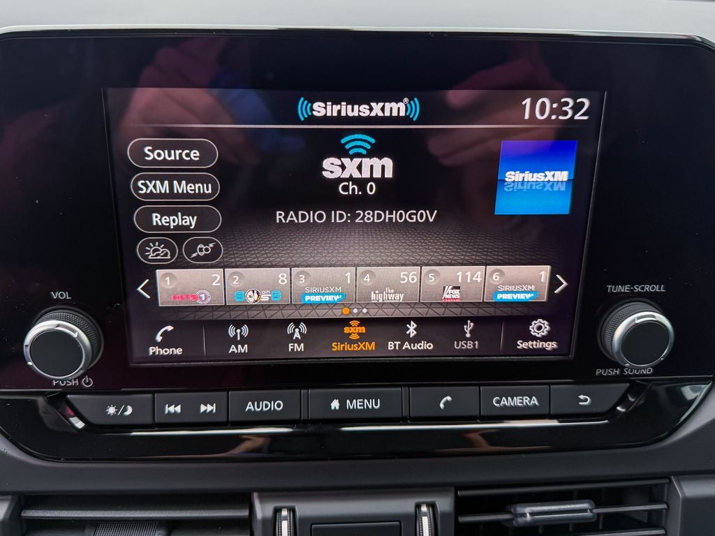 2025 Nissan Pathfinder S