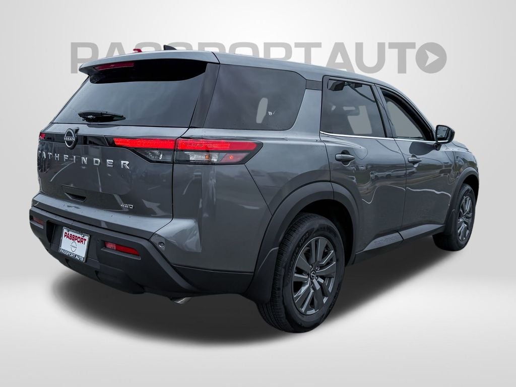 2025 Nissan Pathfinder S