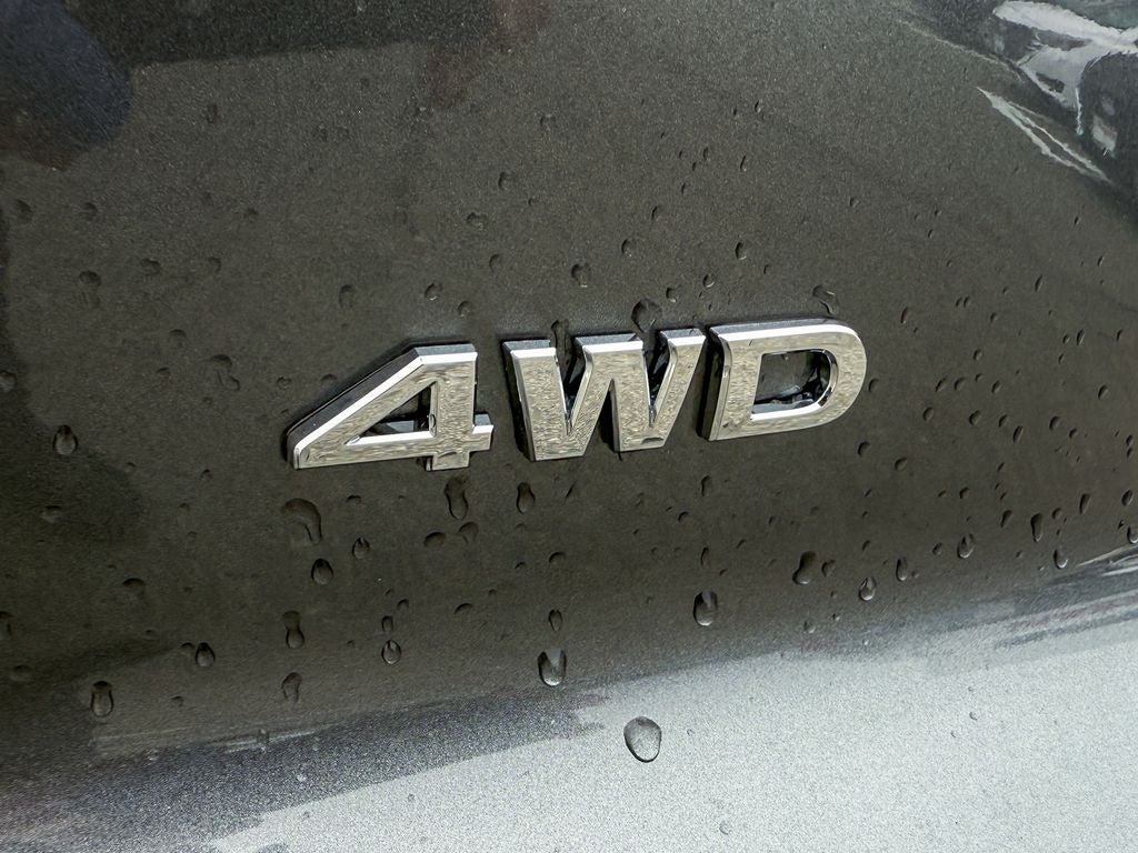 2025 Nissan Pathfinder S