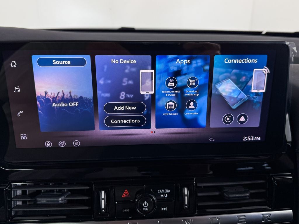 2026 Nissan Pathfinder SV