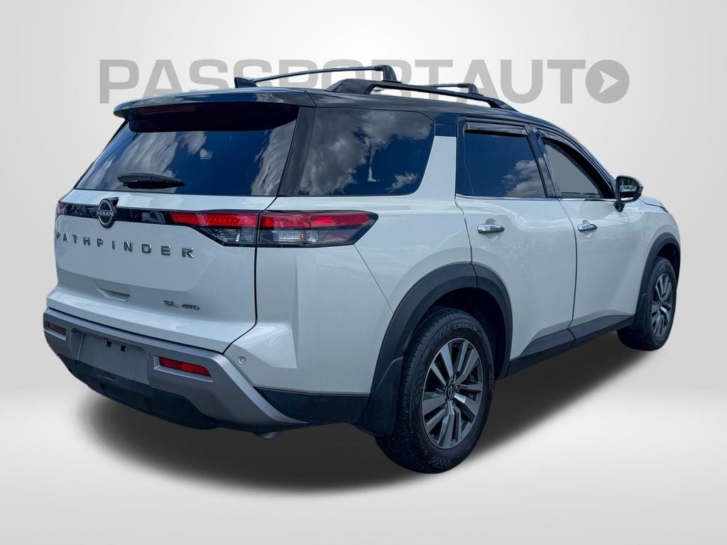 2024 Nissan Pathfinder SL