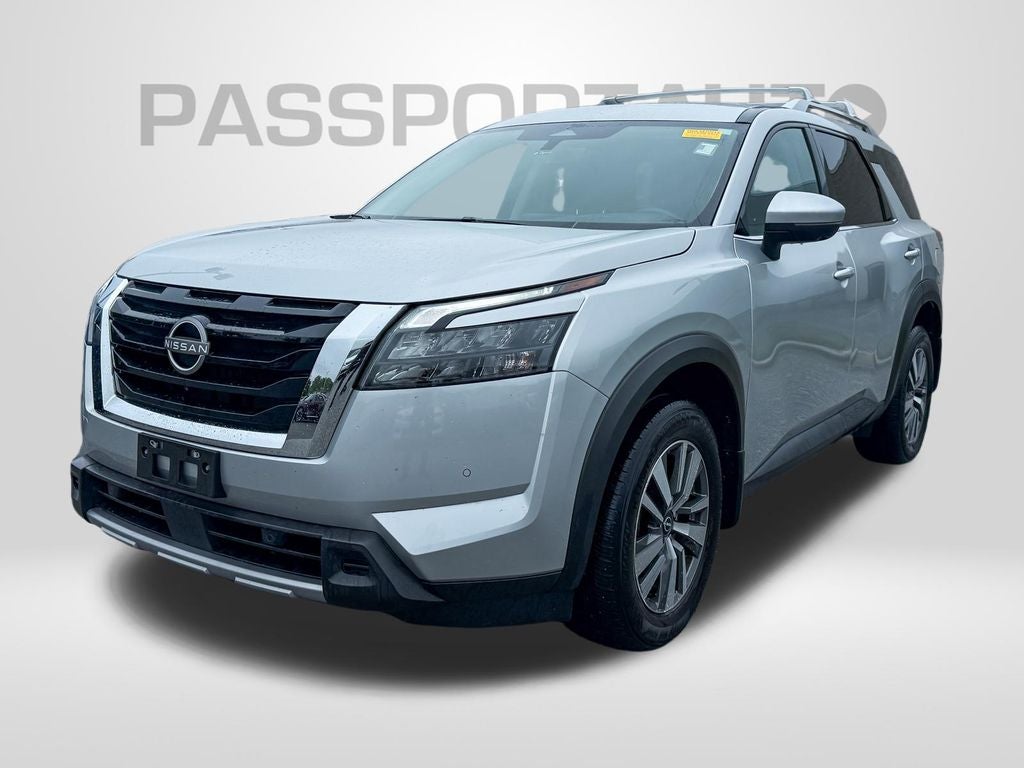 2025 Nissan Pathfinder SL 4WD's photo