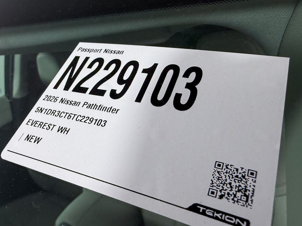 2026 Nissan Pathfinder SL