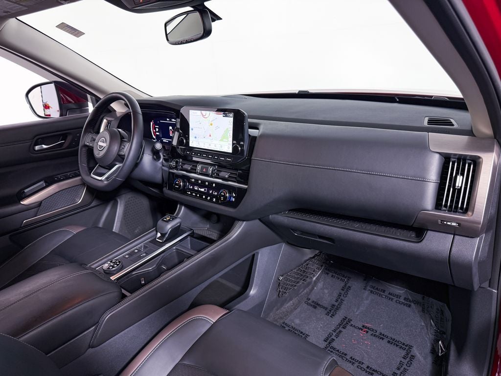 2022 Nissan Pathfinder Platinum