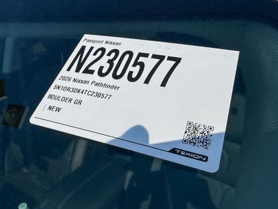 2026 Nissan Pathfinder Platinum