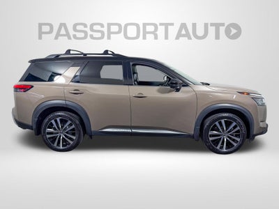 2023 Nissan Pathfinder Platinum