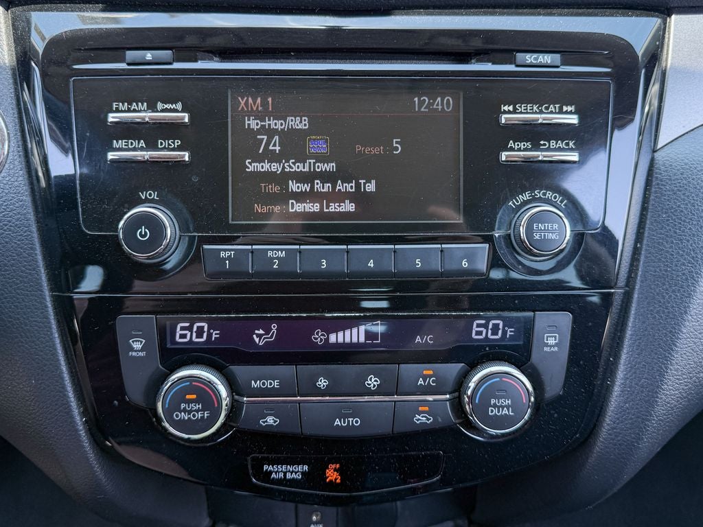 2015 Nissan Rogue SV