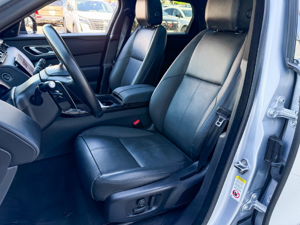 2025 Land Rover Range Rover Velar Dynamic SE