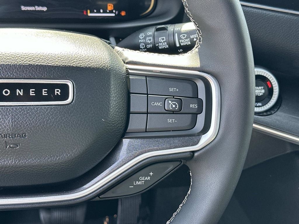 2023 Jeep Wagoneer L Base