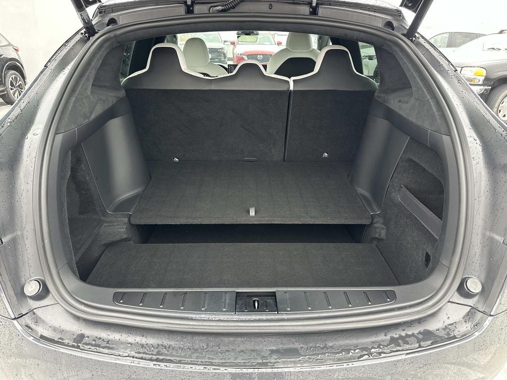 2023 Tesla Model X Standard Range