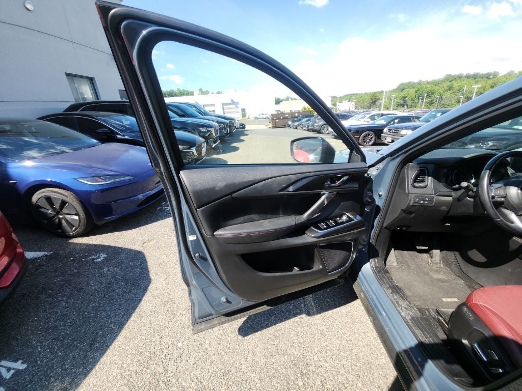 2023 Mazda Mazda CX-9 Carbon Edition