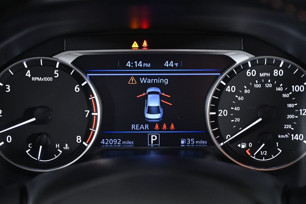 2023 Nissan Altima 2.5 SR Nissan Certified