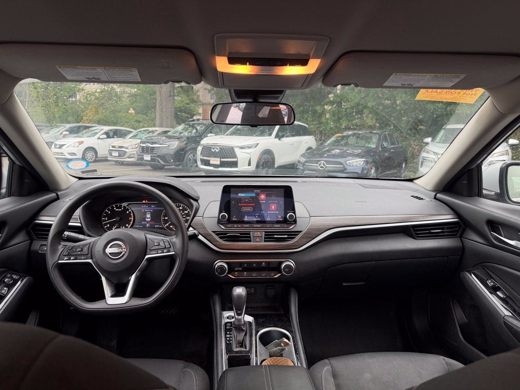 2023 Nissan Altima 2.5 SV