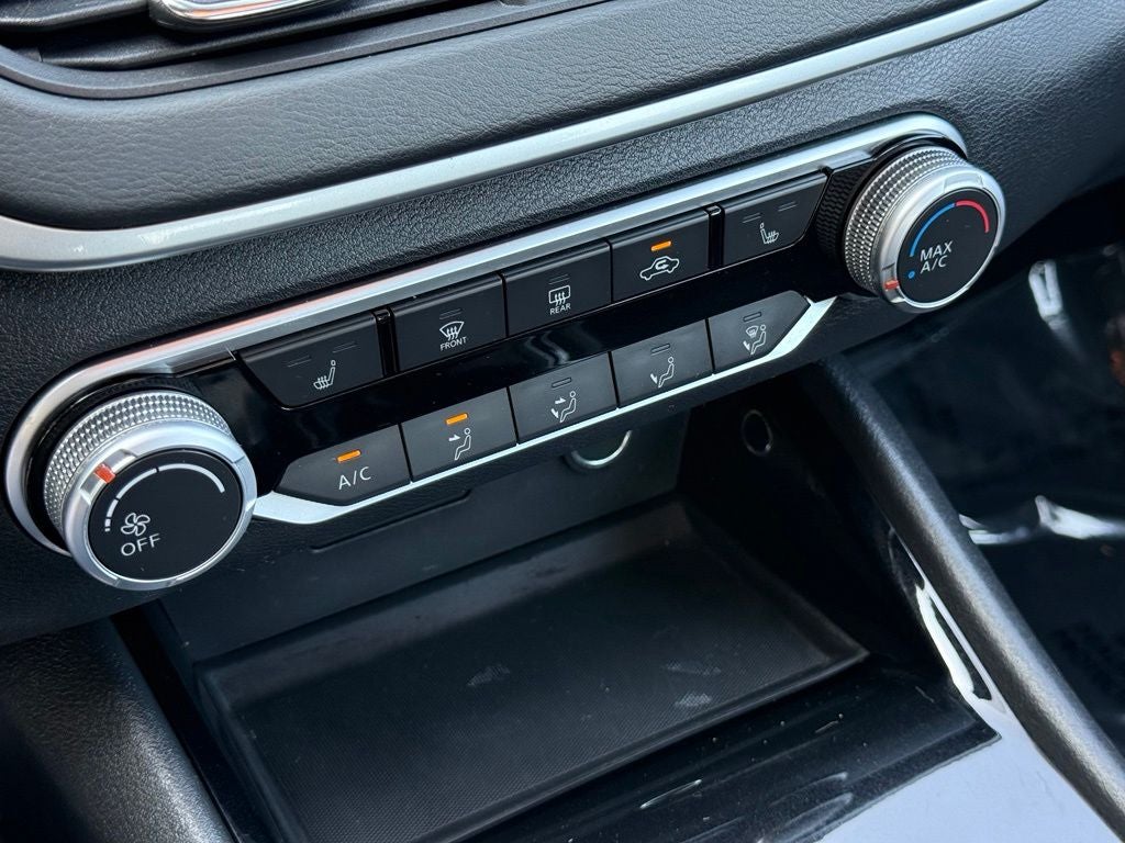 2022 Nissan Altima 2.5 SV Nissan Certified