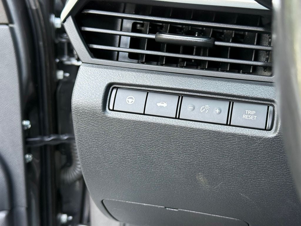 2022 Nissan Altima 2.5 SV Nissan Certified