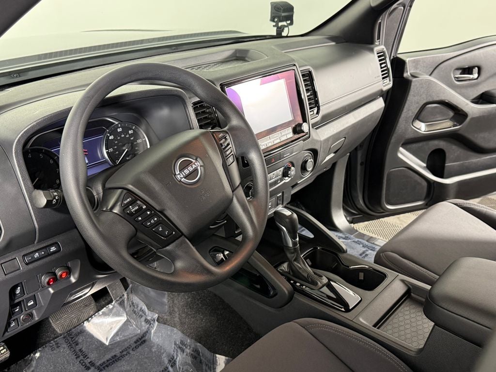 2023 Nissan Frontier SV Midnight Edition