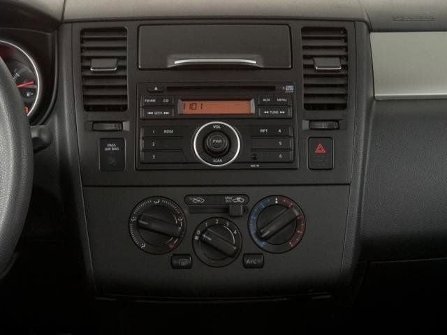 2012 Nissan Versa 1.8 SL