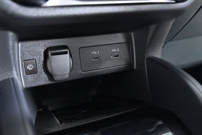 2025 Nissan Versa 1.6 SR Nissan Certified
