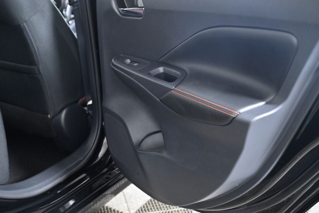 2025 Nissan Versa 1.6 SR Nissan Certified