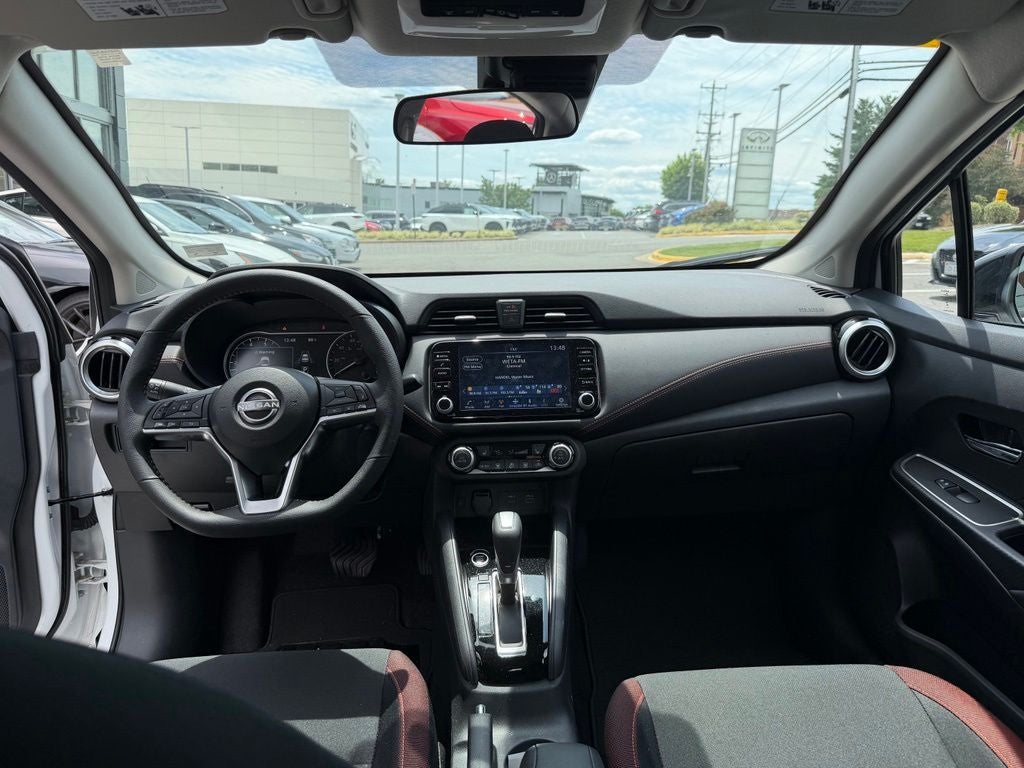 2025 Nissan Versa 1.6 SR