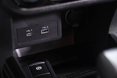 2023 Nissan Kicks SR Nissan Certified