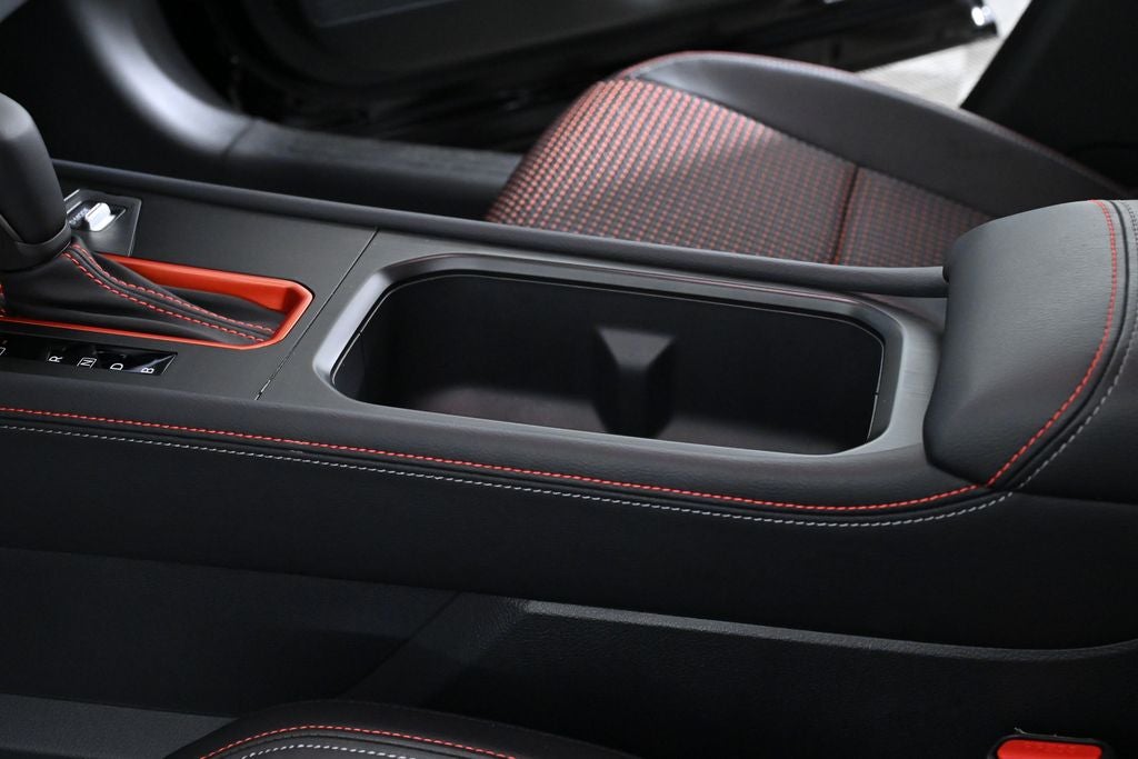 2025 Nissan Kicks SR Nissan Certified