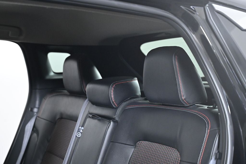 2025 Nissan Kicks SR Nissan Certified