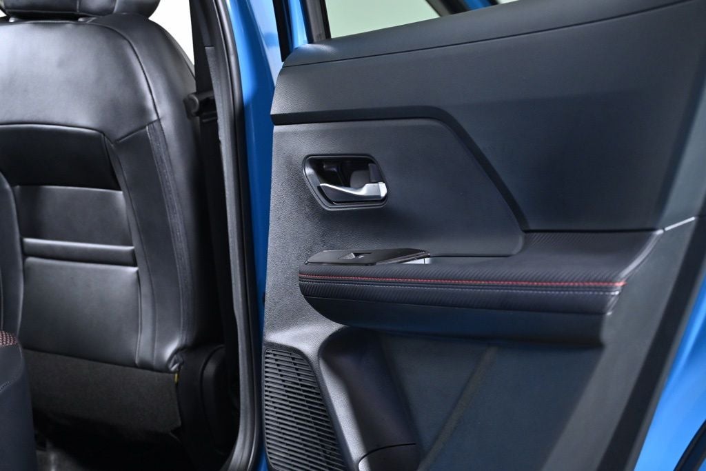 2025 Nissan Kicks SR Nissan Certified